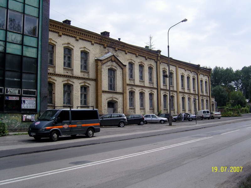 2.511,80 m2 pow. - 4